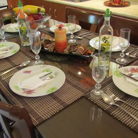 Anastasia's House Nyaraló Kipszéli